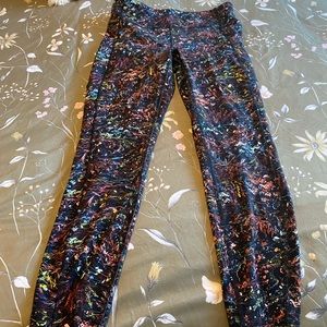 Lululemon Wunder Under 7/8 tights with pockets